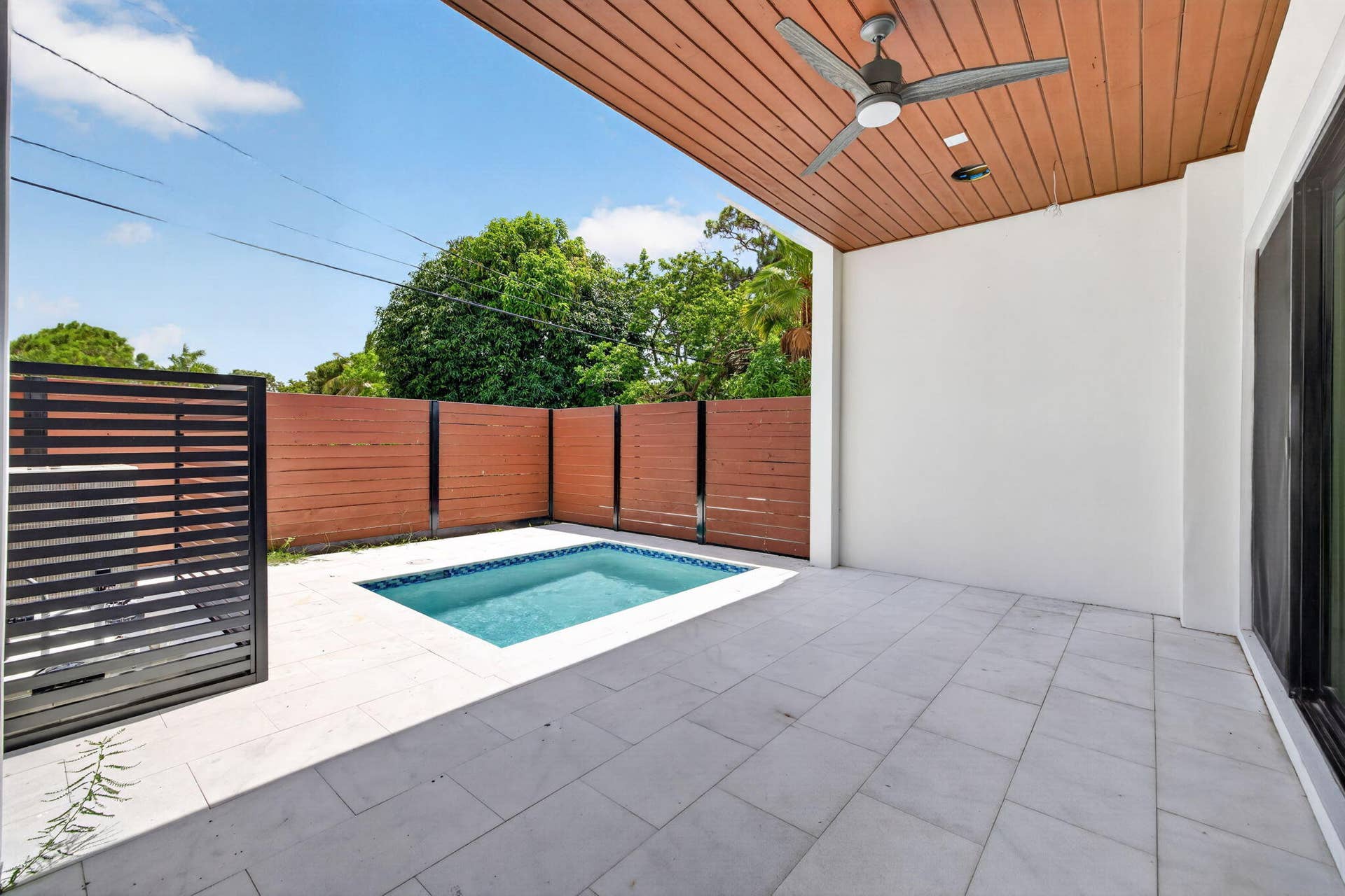 704 SW 9th Street, Fort Lauderdale, FL 33315 30-web-or-mls-699A6179