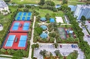 605 Oaks Drive, #1009, Pompano Beach, FL 33069 Photo 17