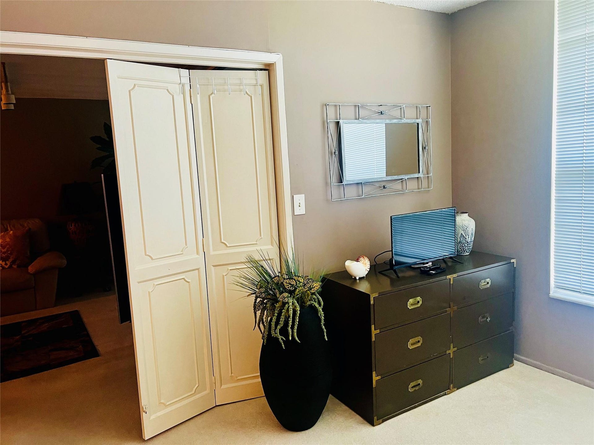 605 Oaks Drive, #1009, Pompano Beach, FL 33069 Photo 4