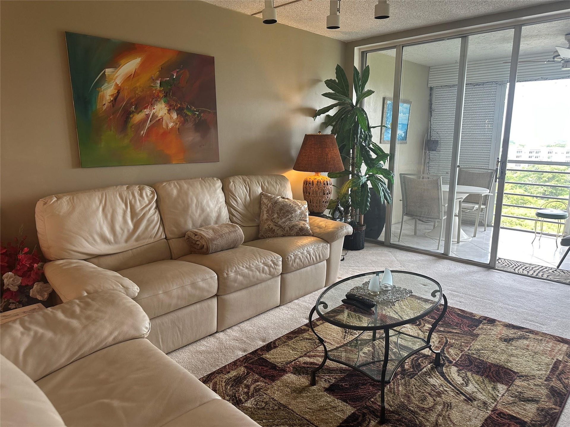 605 Oaks Drive, #1009, Pompano Beach, FL 33069 Photo 5