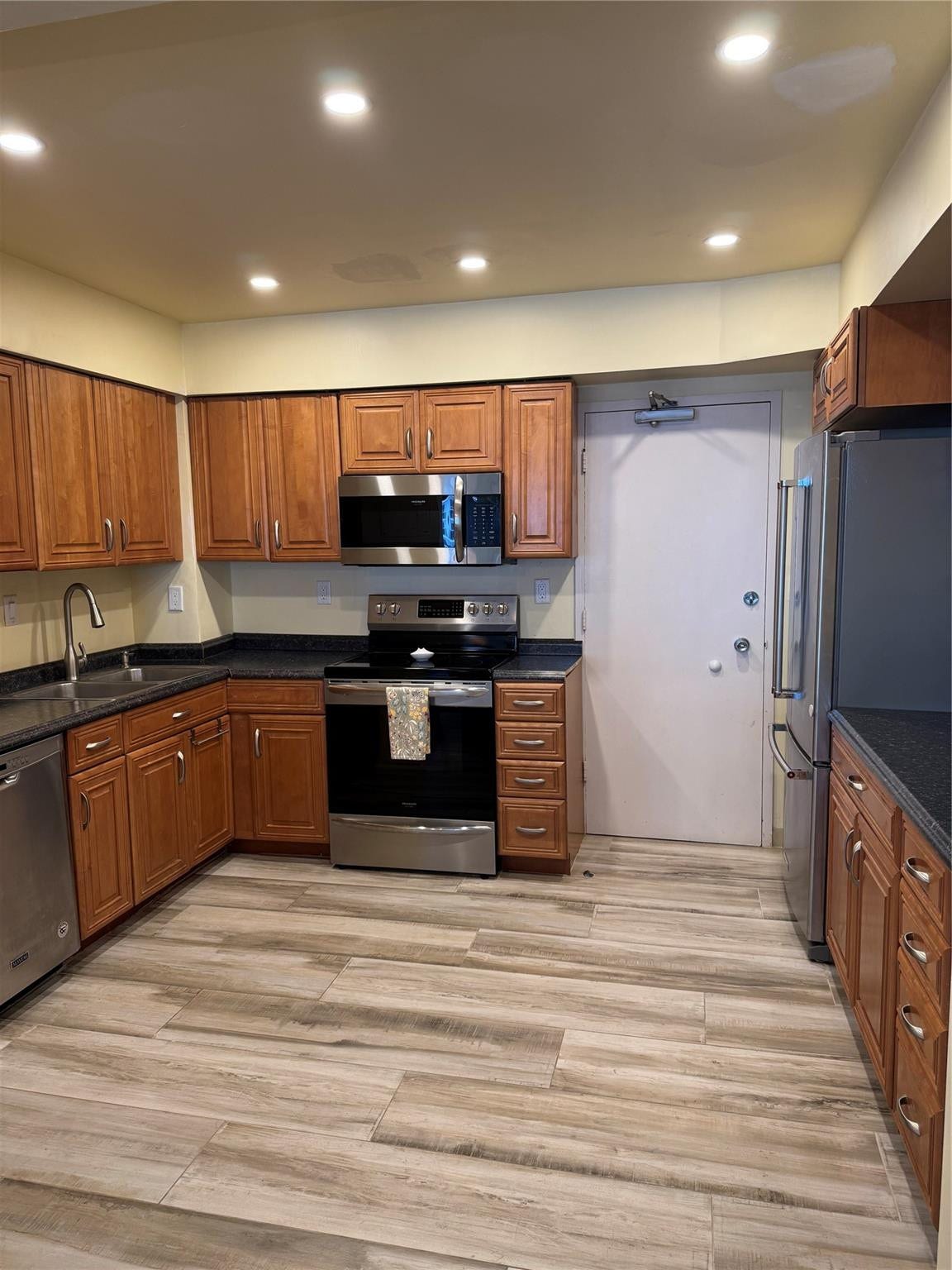 3550 GALT OCEAN Drive, #1803, Fort Lauderdale, Fort Lauderdale, FL 33308 Photo 11