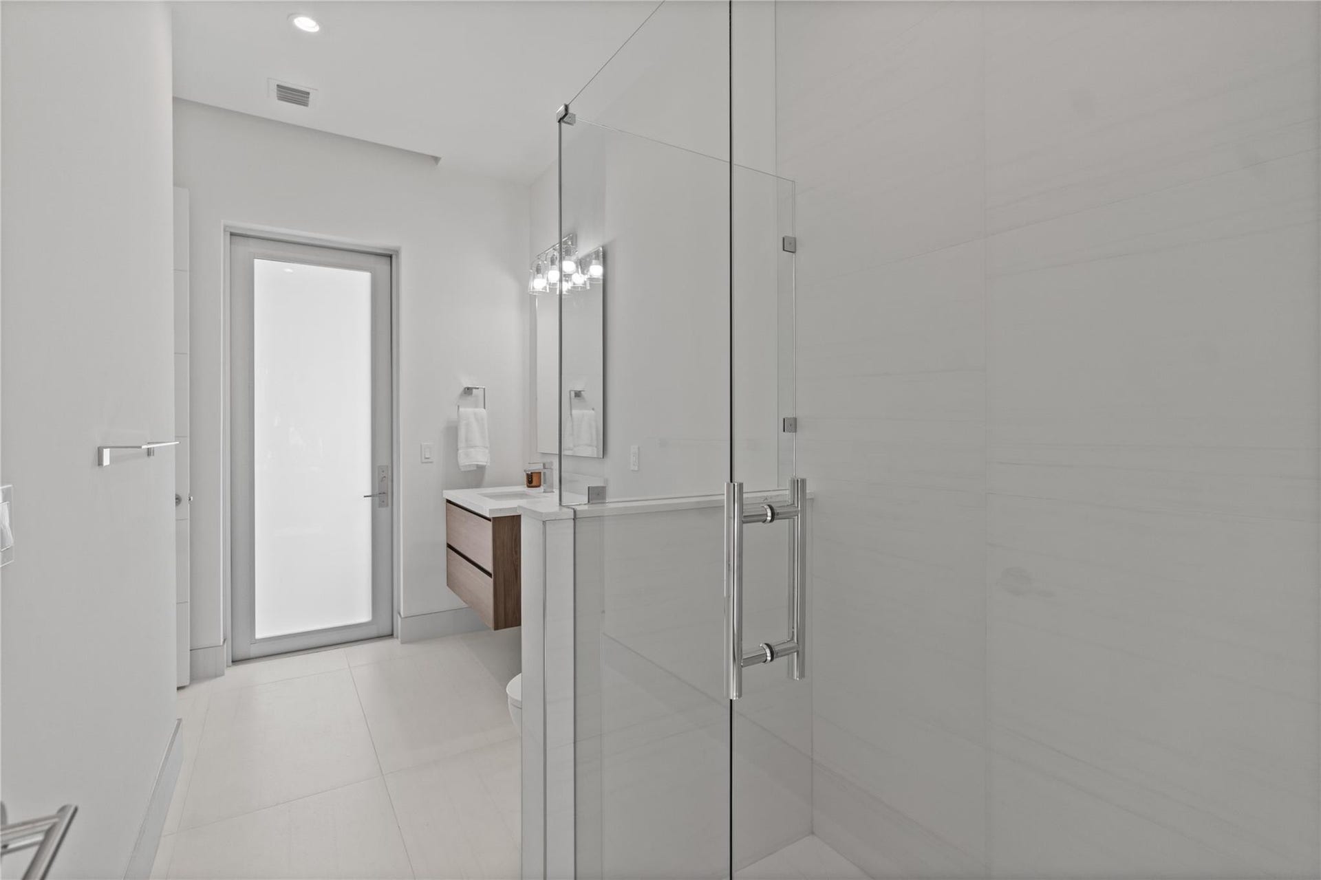 221 Shore Court, #Unit 221, Lauderdale By The Sea, FL 33308 Photo 55