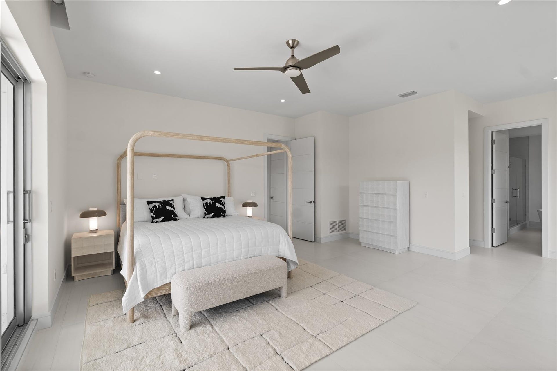 221 Shore Court, #Unit 221, Lauderdale By The Sea, FL 33308 Photo 45