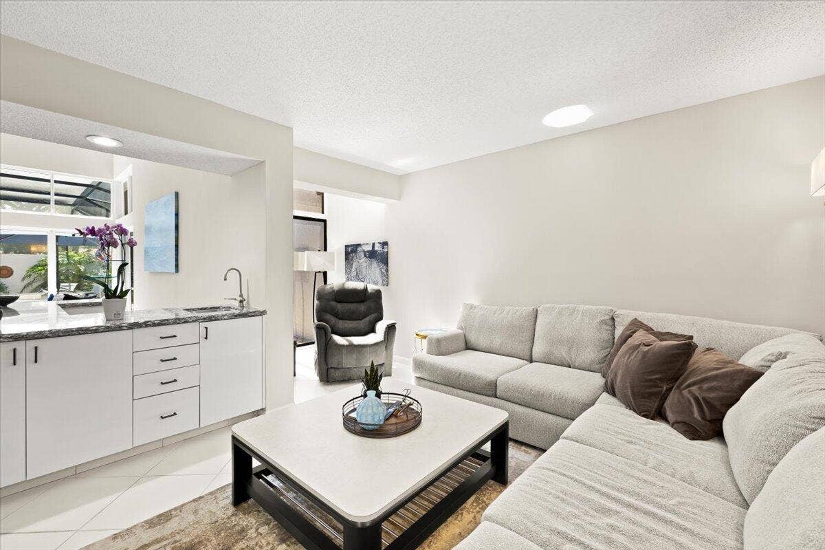 7338 Woodmont Court, Boca Raton, FL 33434 17-424A0509