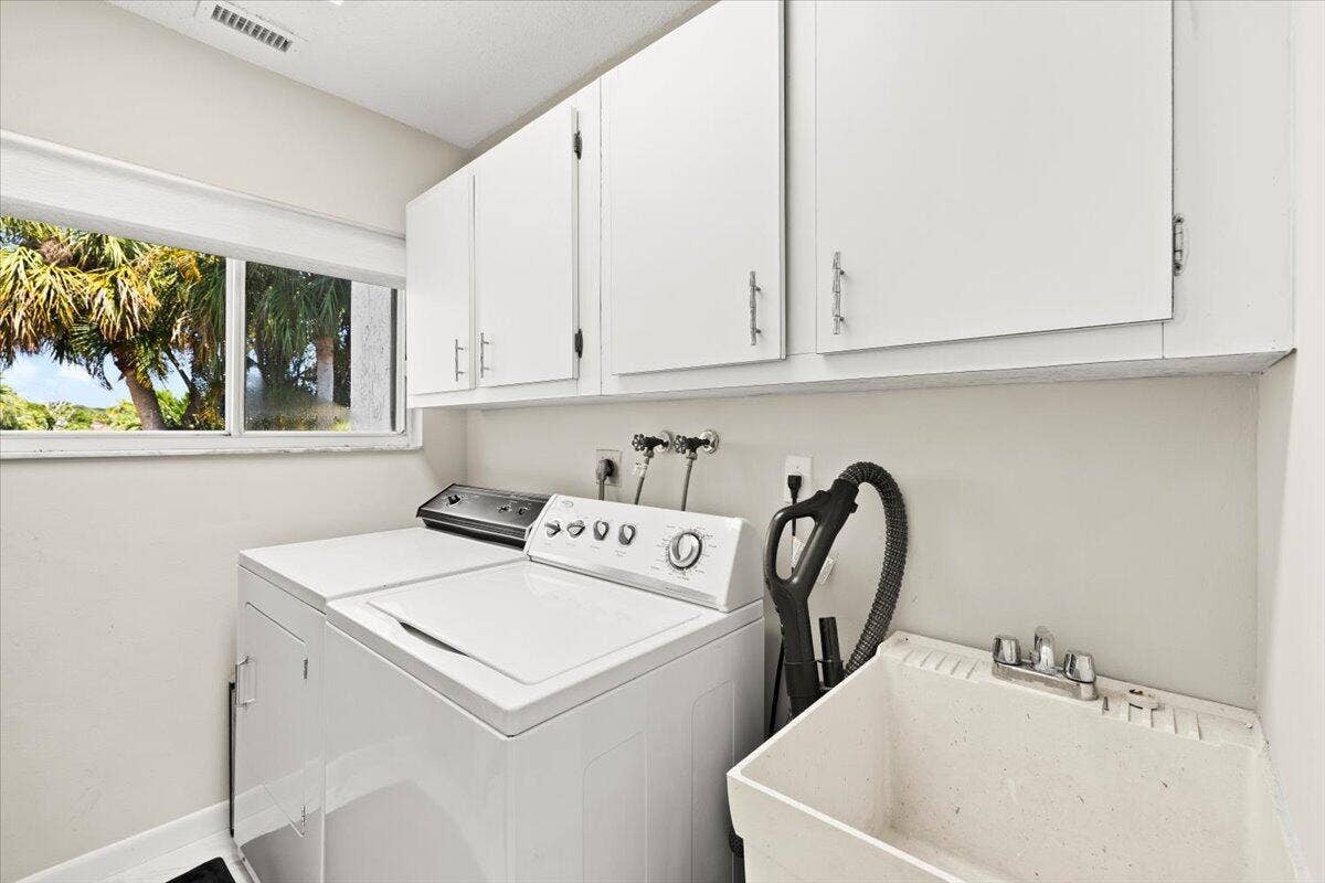 7338 Woodmont Court, Boca Raton, FL 33434 25-424A0564