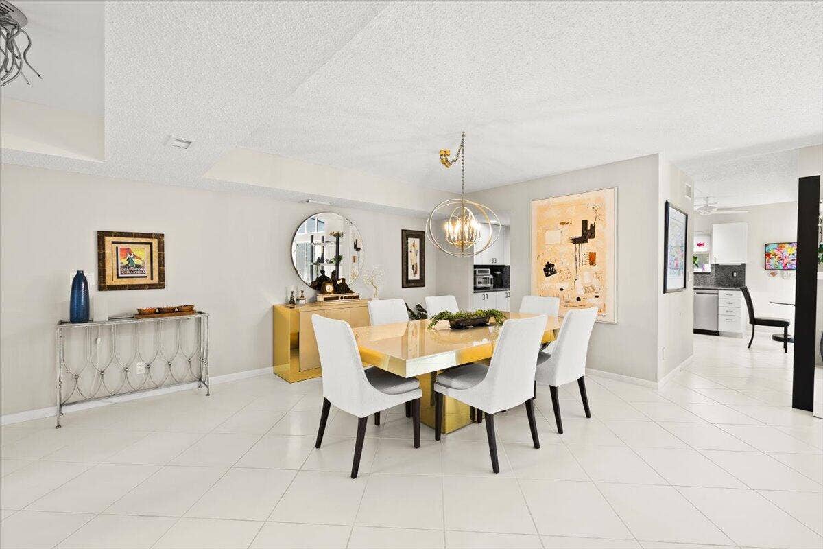 7338 Woodmont Court, Boca Raton, FL 33434 08-424A0474
