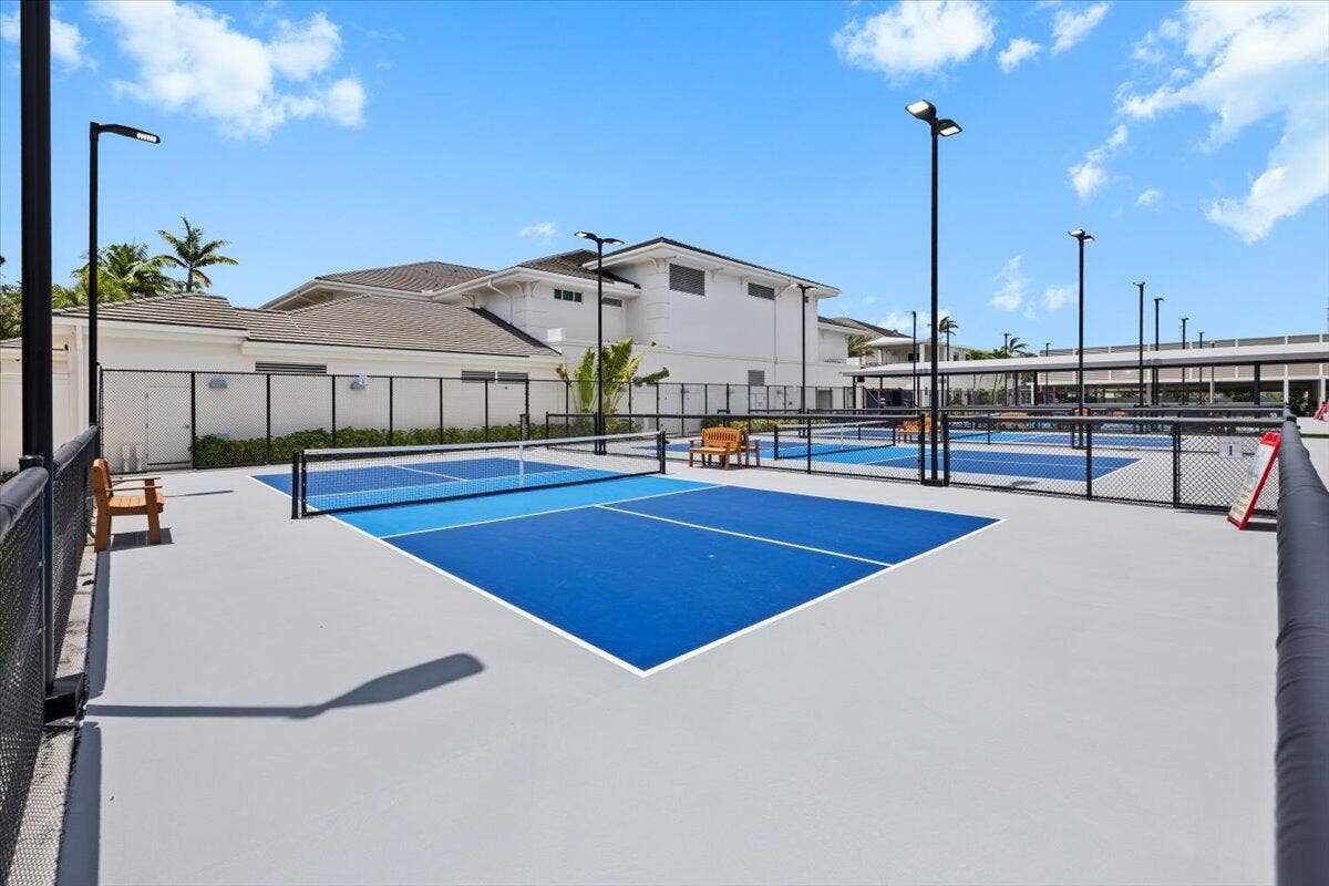 7338 Woodmont Court, Boca Raton, FL 33434 48-424A8425
