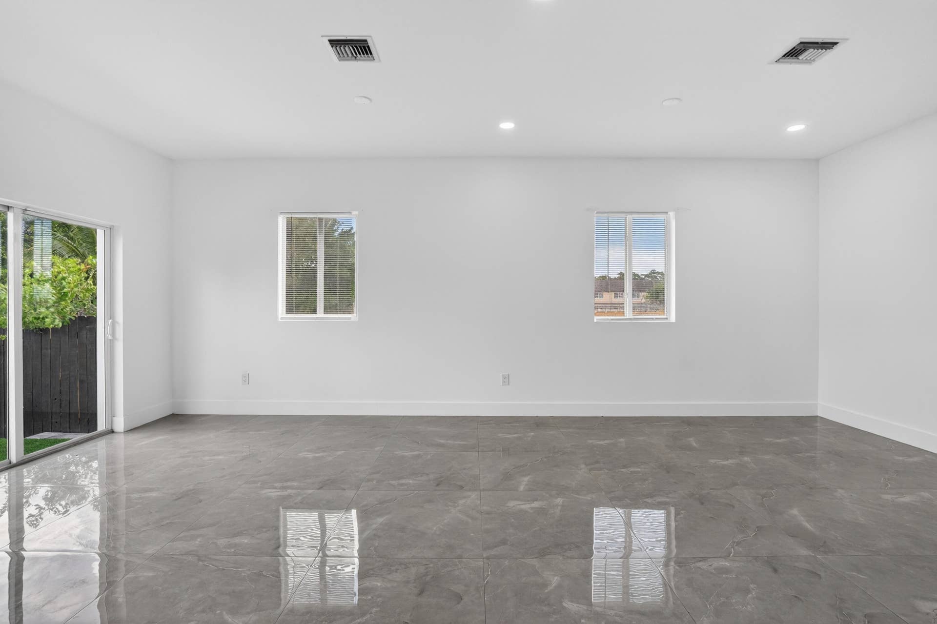 655 NW 24TH Avenue, Fort Lauderdale, FL 33311 655_property-36