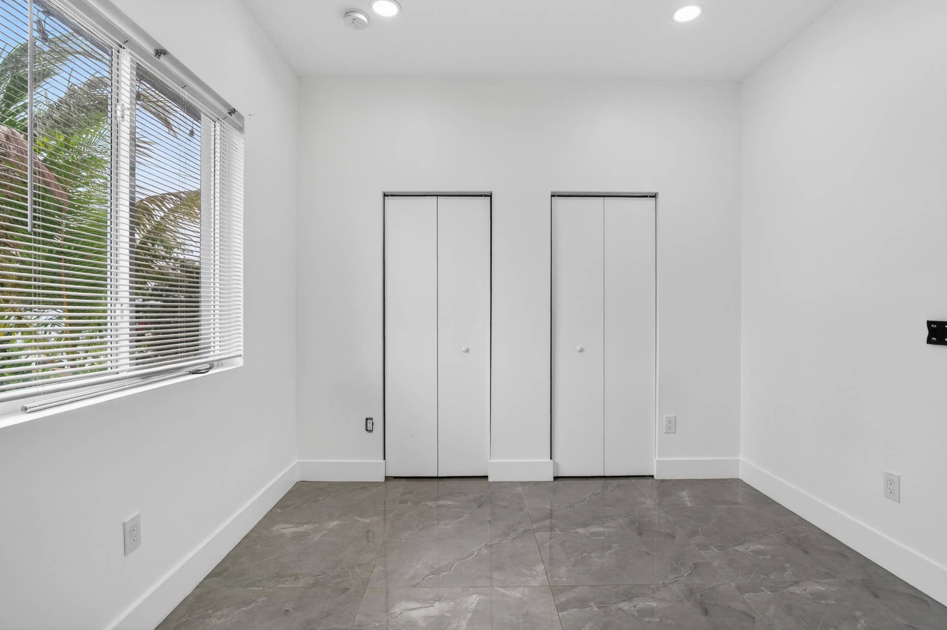 655 NW 24TH Avenue, Fort Lauderdale, FL 33311 655_property-41