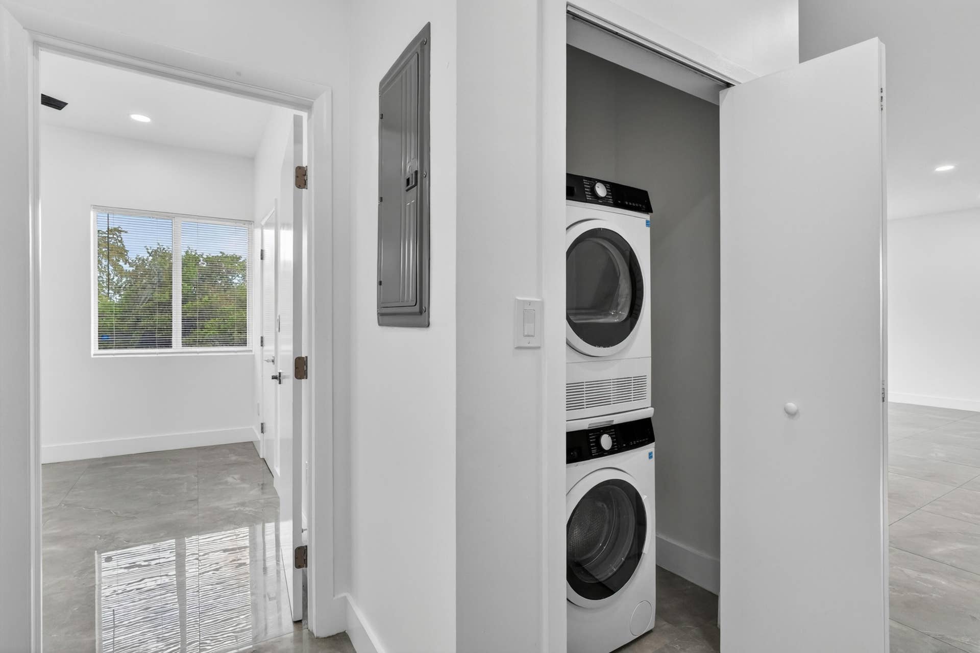 655 NW 24TH Avenue, Fort Lauderdale, FL 33311 655_property-15
