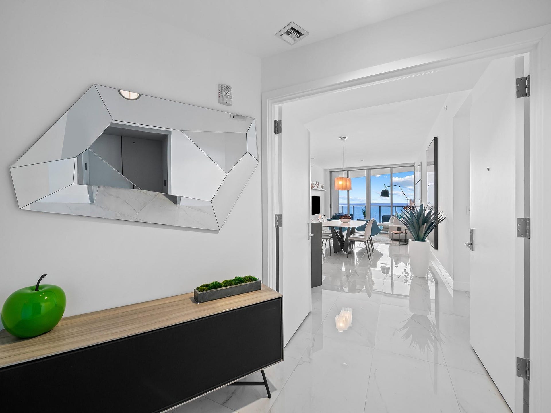701 N FORT LAUDERDALE BEACH Boulevard, #1003, Fort Lauderdale, Fort Lauderdale, FL 33304 Photo 3