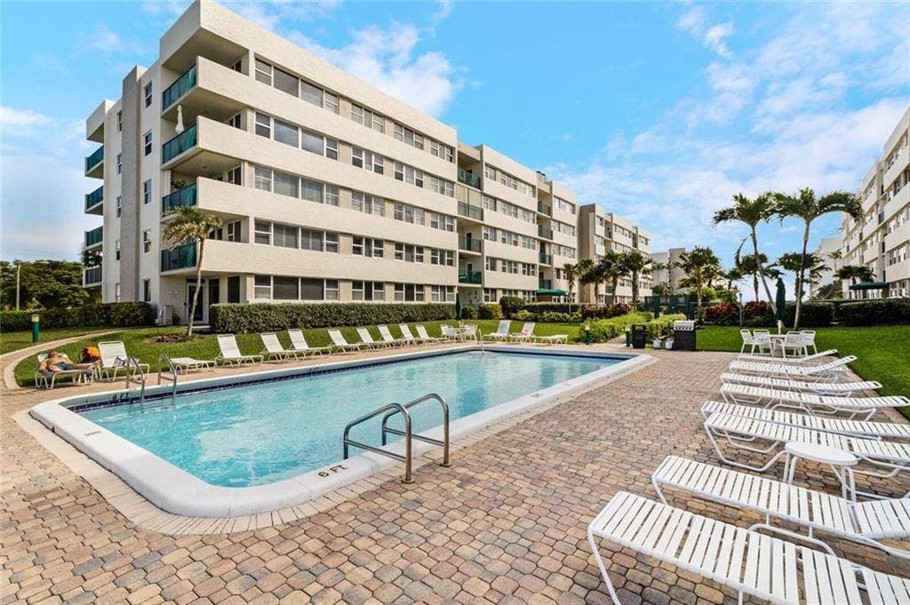 1238 HILLSBORO MILE, #210, Hillsboro Beach, FL 33062 1238 pool
