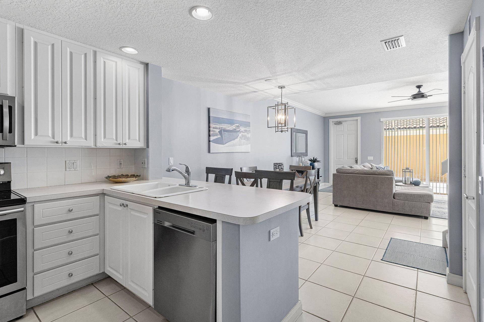 1852 Jeaga Drive, Jupiter, FL 33458 Kitchen/Great Room
