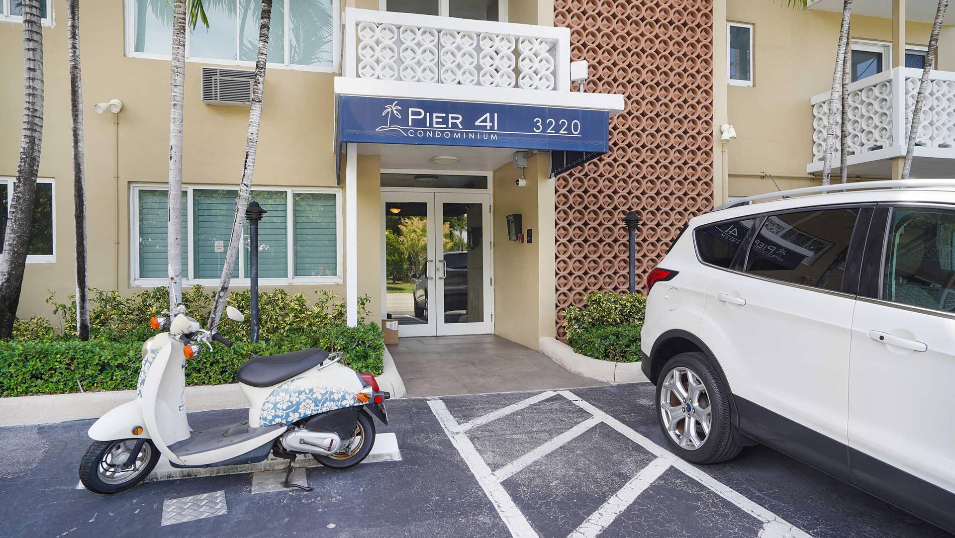 3220 Bayview Drive, #202, Fort Lauderdale, FL 33306 20