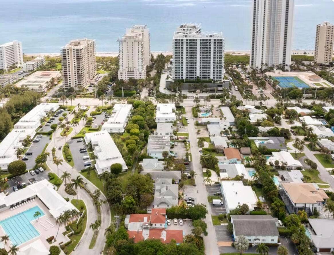 1216 Surf Road, Singer Island, FL 33404 20260521175826949056000000-o