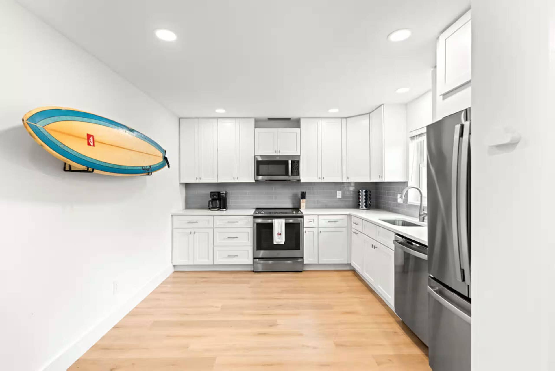 1216 Surf Road, Singer Island, FL 33404 b5ecf87d-8d55-49d8-b57d-7bf9a5cda049