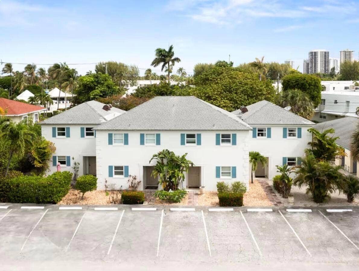 1216 Surf Road, Singer Island, FL 33404 20260521175829404109000000-o
