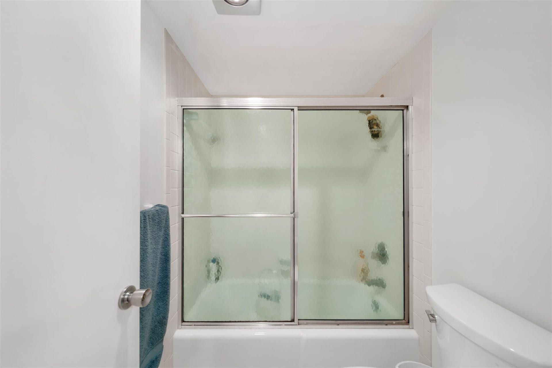 3611 OAKS CLUBHOUSE Drive, #104, Pompano Beach, FL 33069 Photo 30