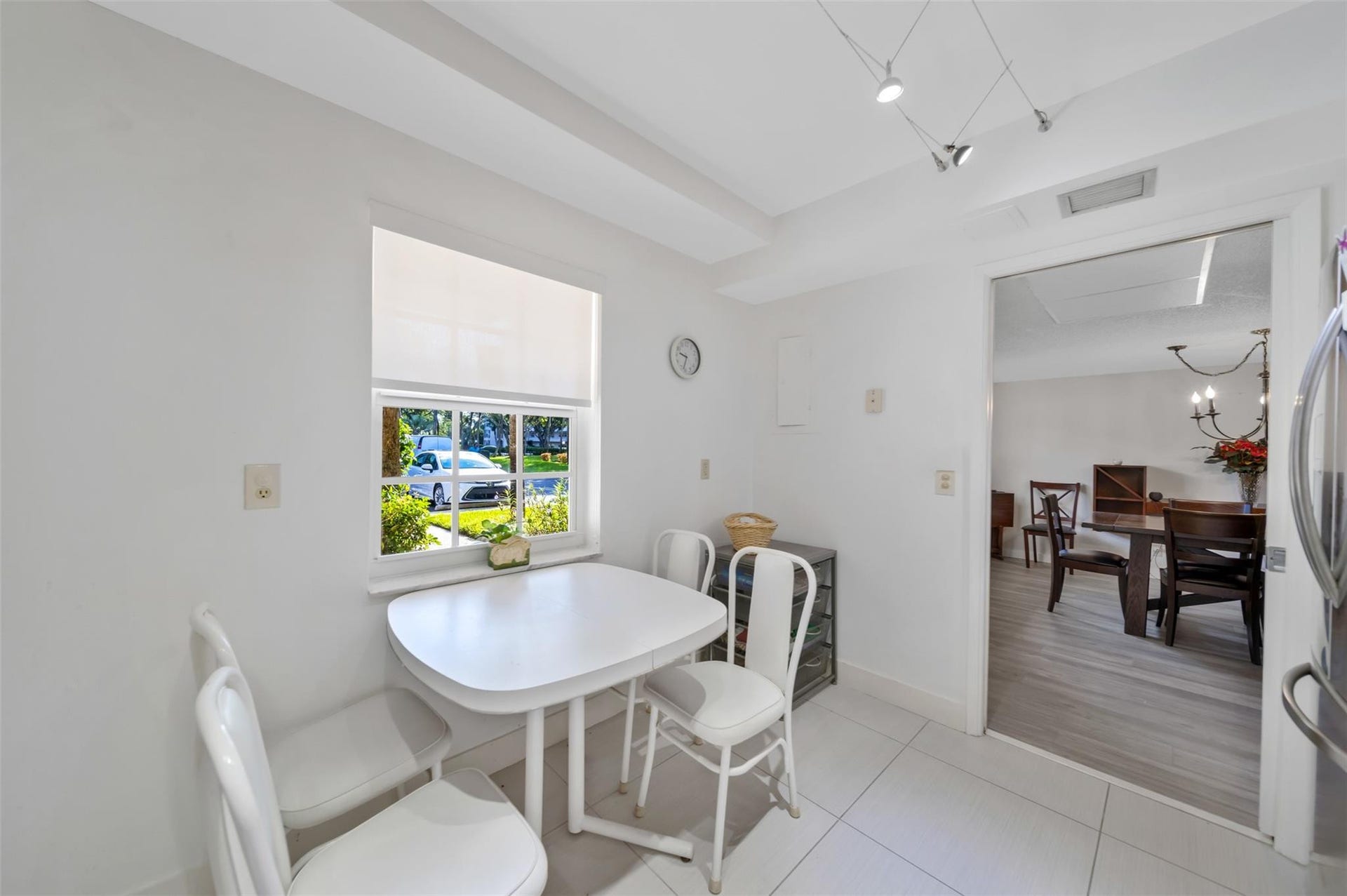3611 OAKS CLUBHOUSE Drive, #104, Pompano Beach, FL 33069 Photo 16