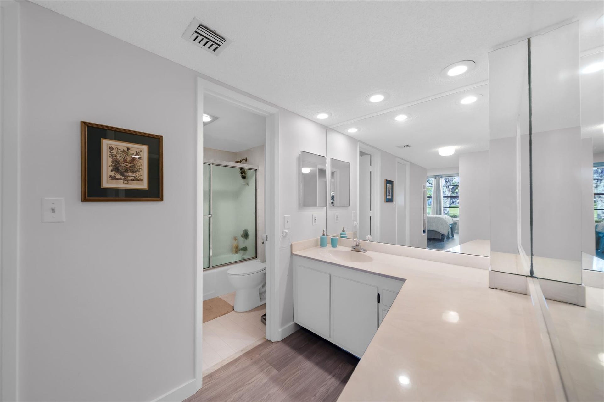3611 OAKS CLUBHOUSE Drive, #104, Pompano Beach, FL 33069 Photo 29
