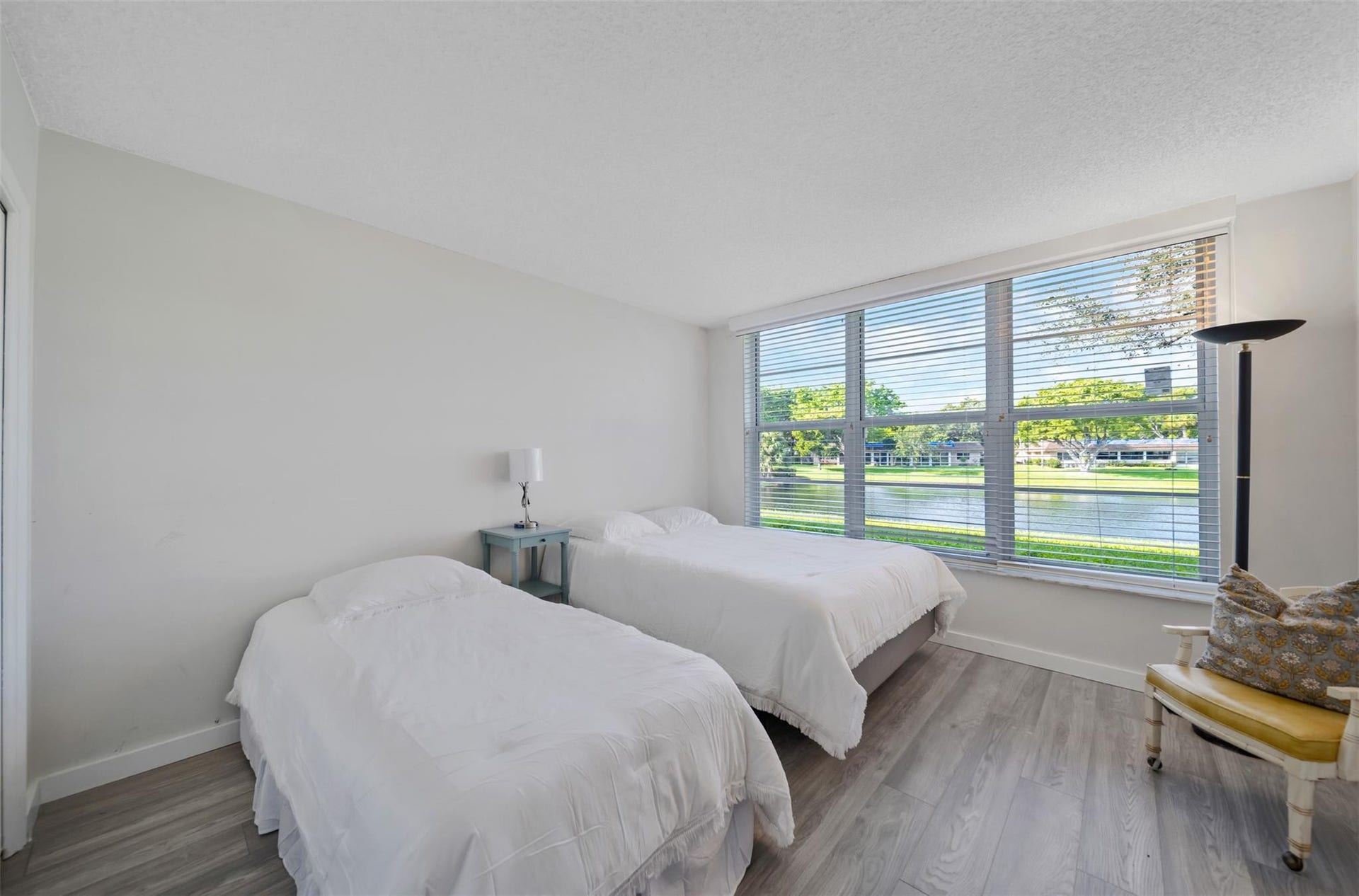 3611 OAKS CLUBHOUSE Drive, #104, Pompano Beach, FL 33069 Photo 18