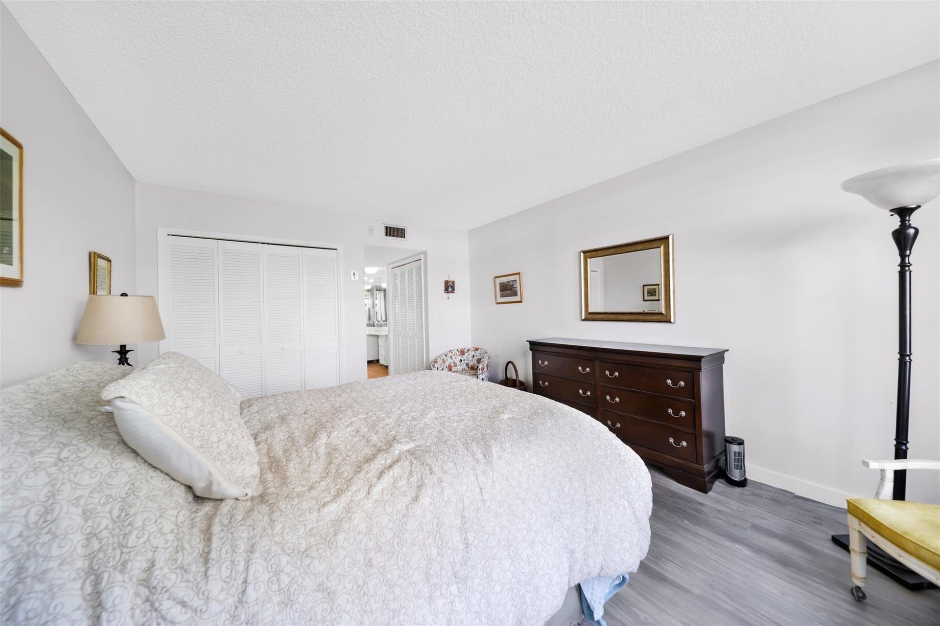 3611 OAKS CLUBHOUSE Drive, #104, Pompano Beach, FL 33069 Photo 28