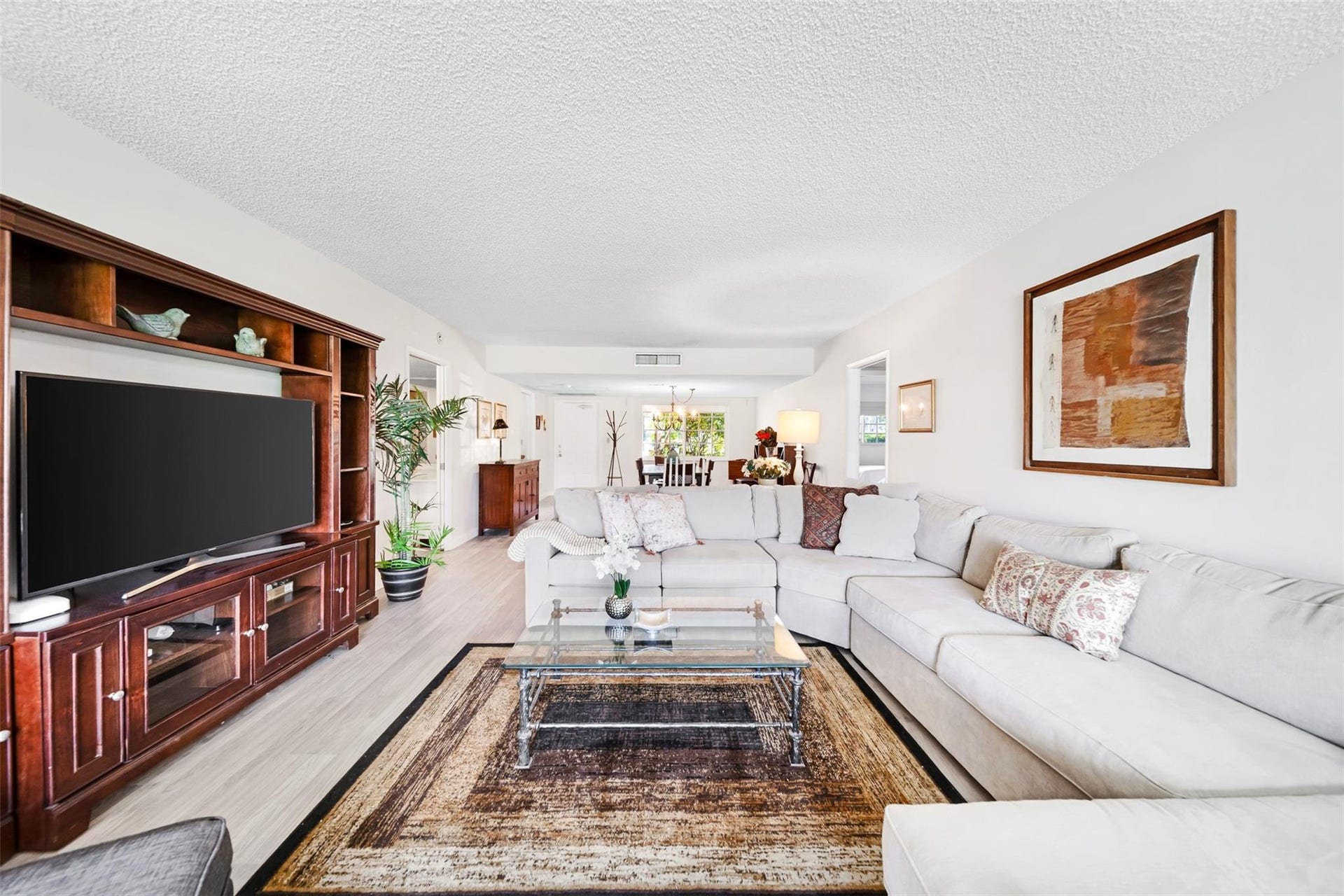 3611 OAKS CLUBHOUSE Drive, #104, Pompano Beach, FL 33069 Photo 11