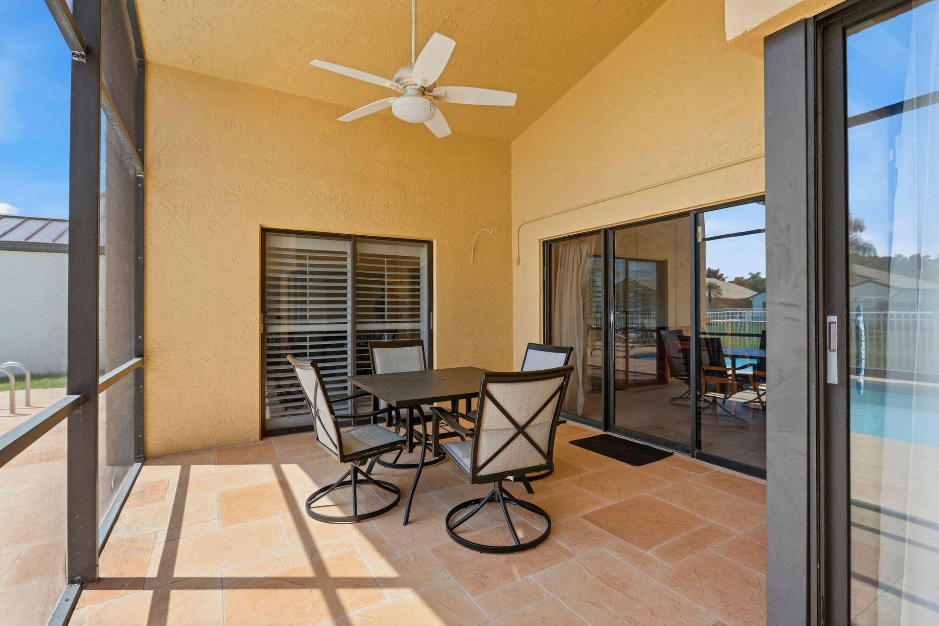 20986 Rustlewood Avenue, Boca Raton, FL 33428 38-web-or-mls-032_0E2A4497