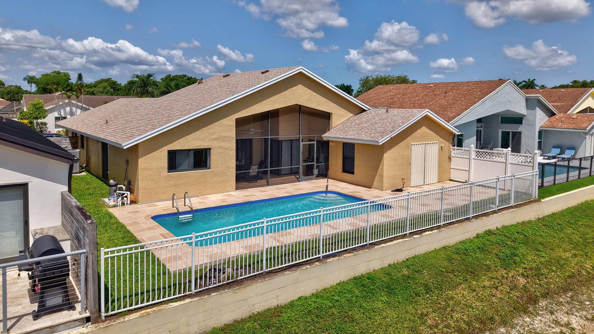 20986 Rustlewood Avenue, Boca Raton, FL 33428 56-web-or-mls-DJI_20260714112910_0076_D_