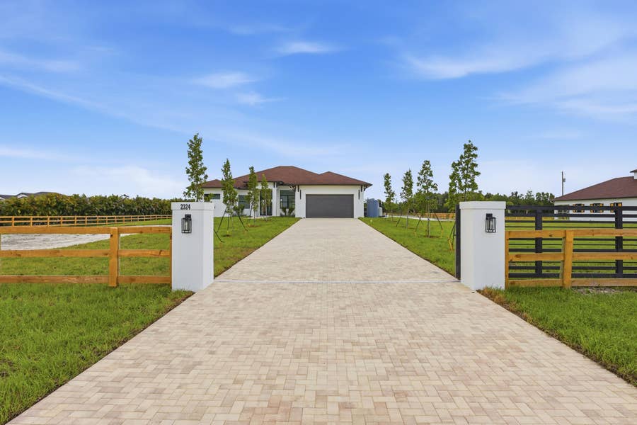 Property photo for 2324 Deer Run Trail, Loxahatchee, FL