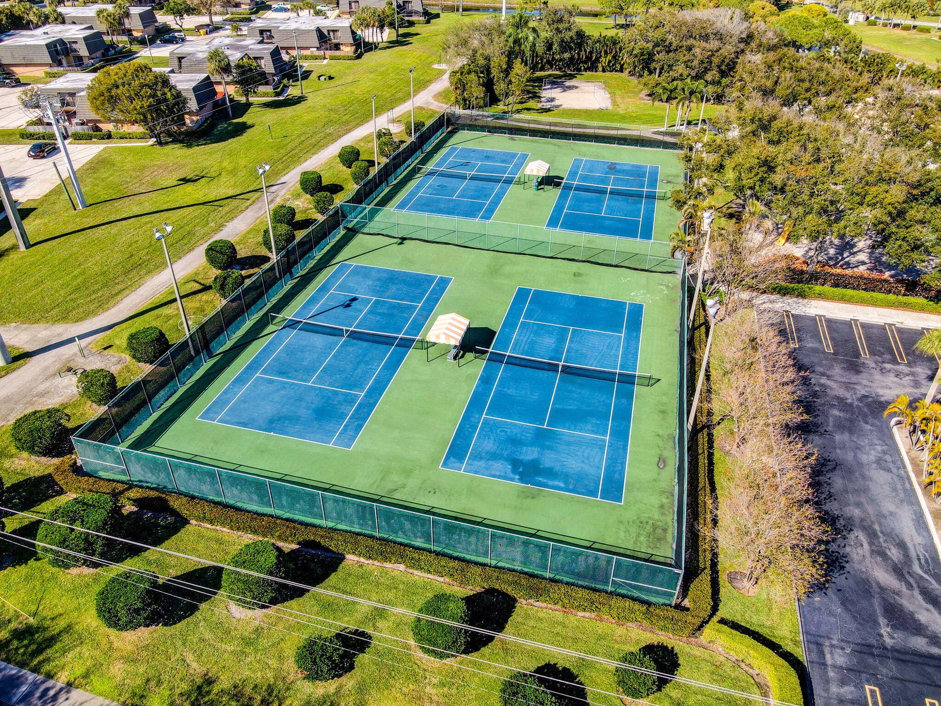 183 Charter Way, West Palm Beach, FL 33407 TENNIS