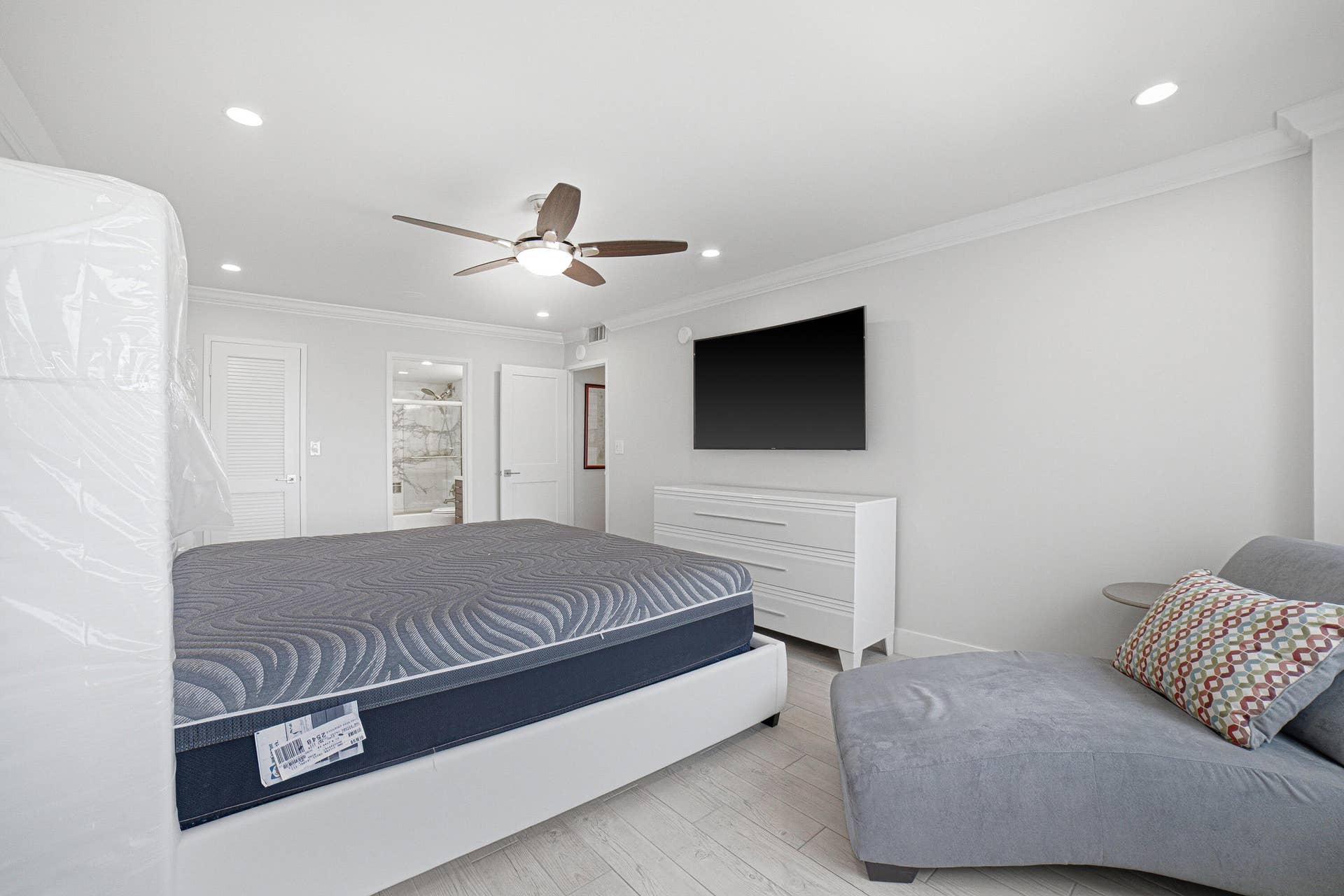 Primary bedroom