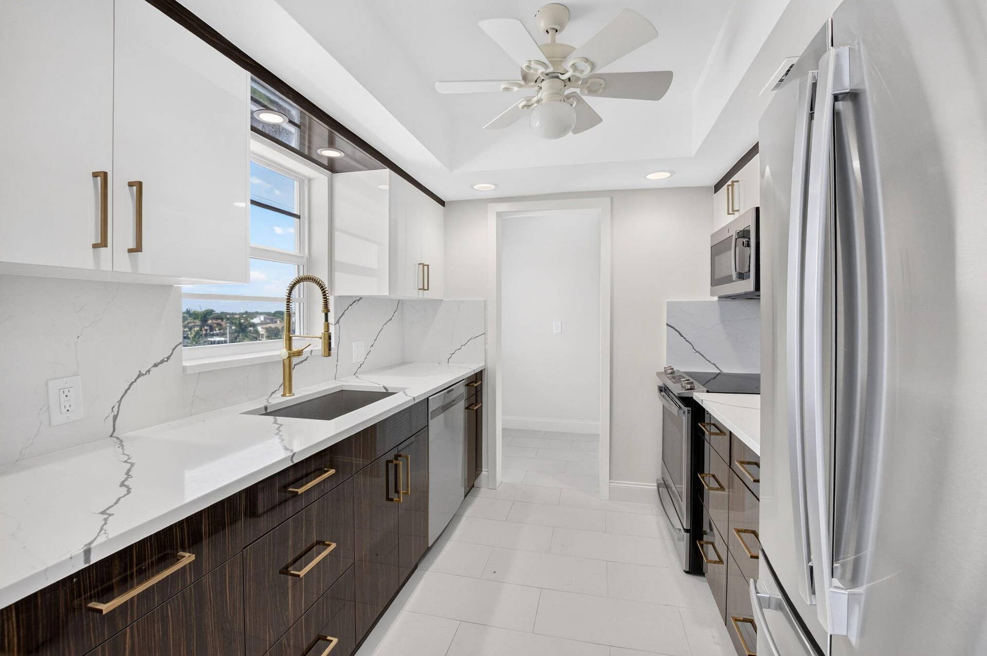 2701 S Ocean Boulevard, #47, Highland Beach, FL 33487 Kitchen