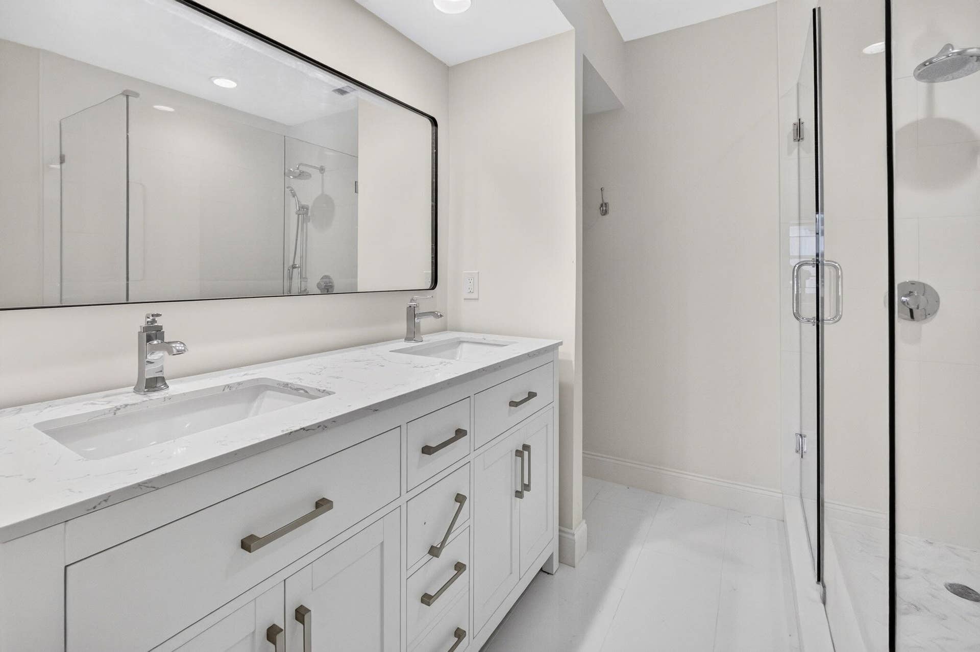 2701 S Ocean Boulevard, #47, Highland Beach, FL 33487 Primary Bathroom