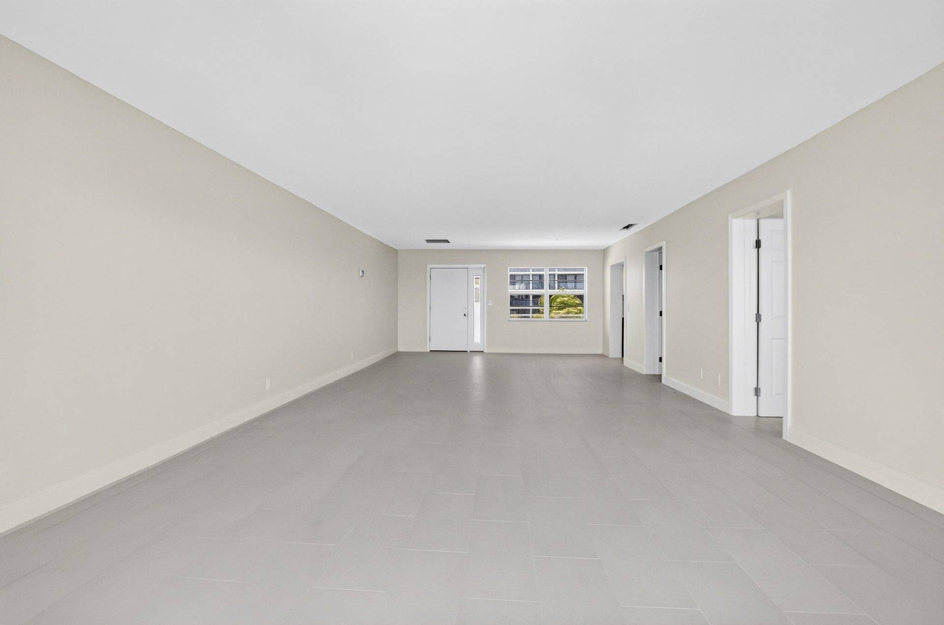 2701 S Ocean Boulevard, #47, Highland Beach, FL 33487 Living & Dining Areas