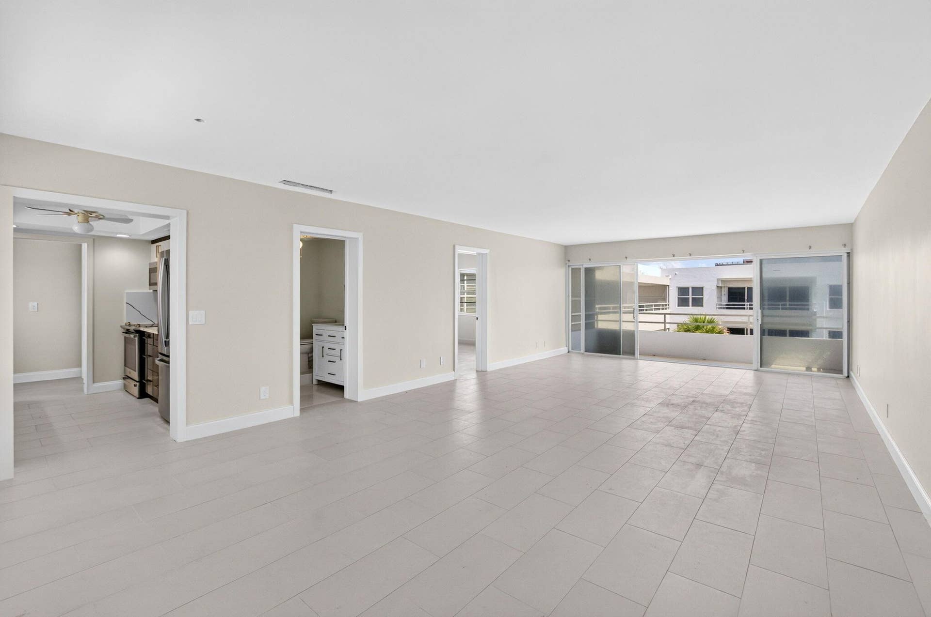 2701 S Ocean Boulevard, #47, Highland Beach, FL 33487 LR DR KItchen Bath