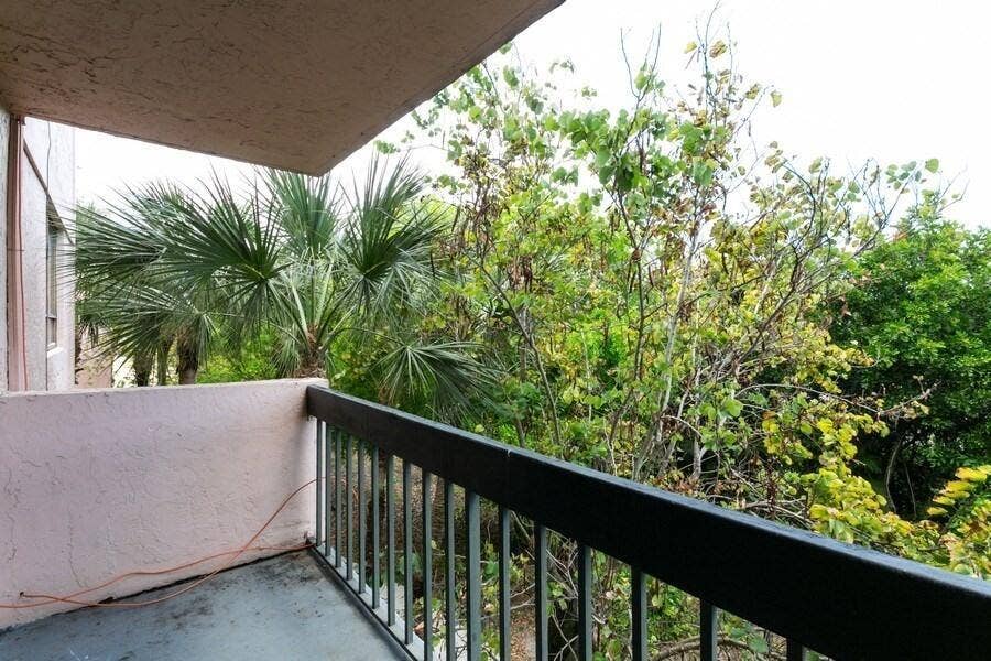 1720 N Congress Avenue, #305, West Palm Beach, FL 33401 Balcony