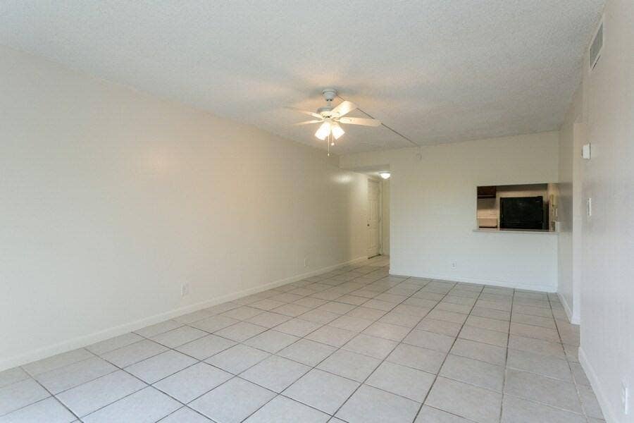 1720 N Congress Avenue, #305, West Palm Beach, FL 33401 Living/Dining Area to Kitchen