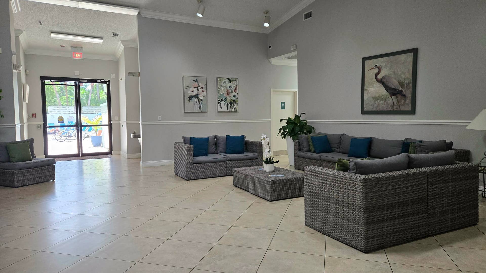 2334 S Cypress Bend Drive, #602, Pompano Beach, FL 33069 Clubhouse Lobby