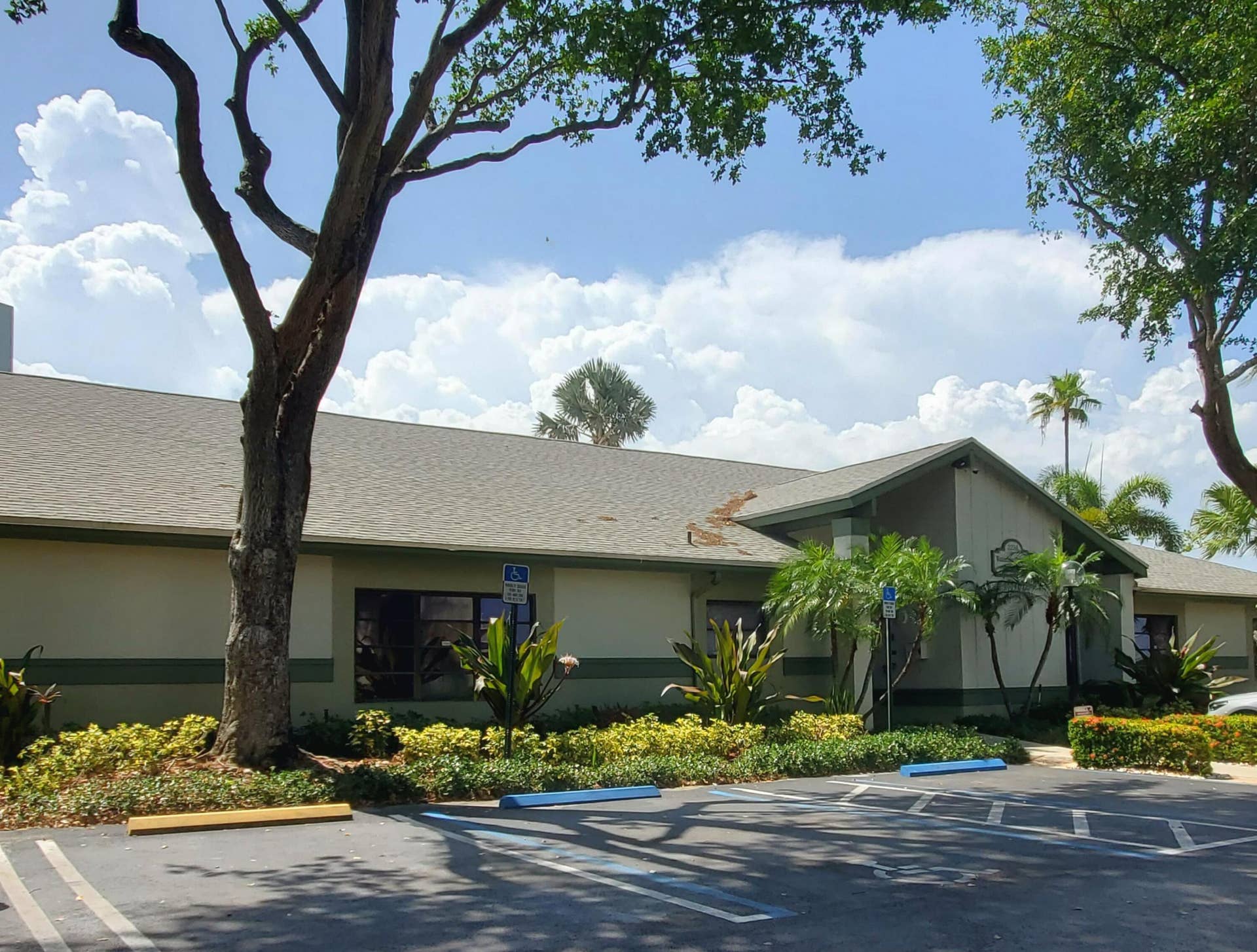 2334 S Cypress Bend Drive, #602, Pompano Beach, FL 33069 Cypress Bend VII Clubhouse