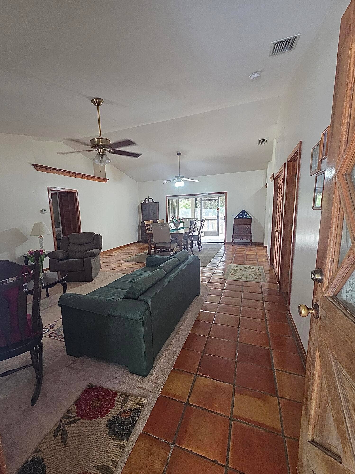 Spacious inside view from front door