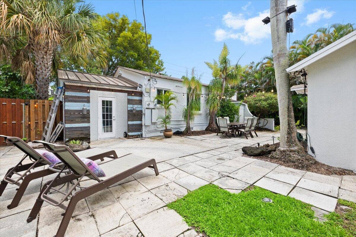 305 NE 14th Avenue, Fort Lauderdale, FL 33301 33-424A5713