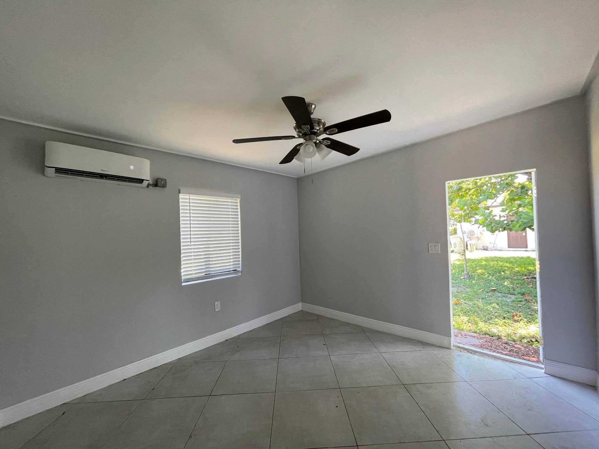 103 NW 7th Avenue, #E, Pompano Beach, FL 33060 IMG_0325