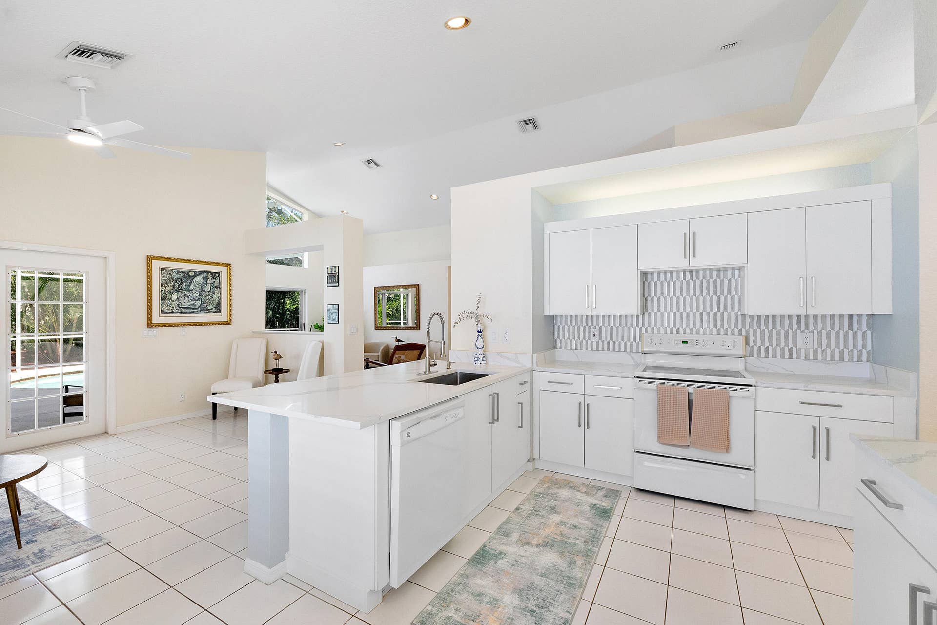2016 Island Circle, Weston, FL 33326 2016 Island Cir_045