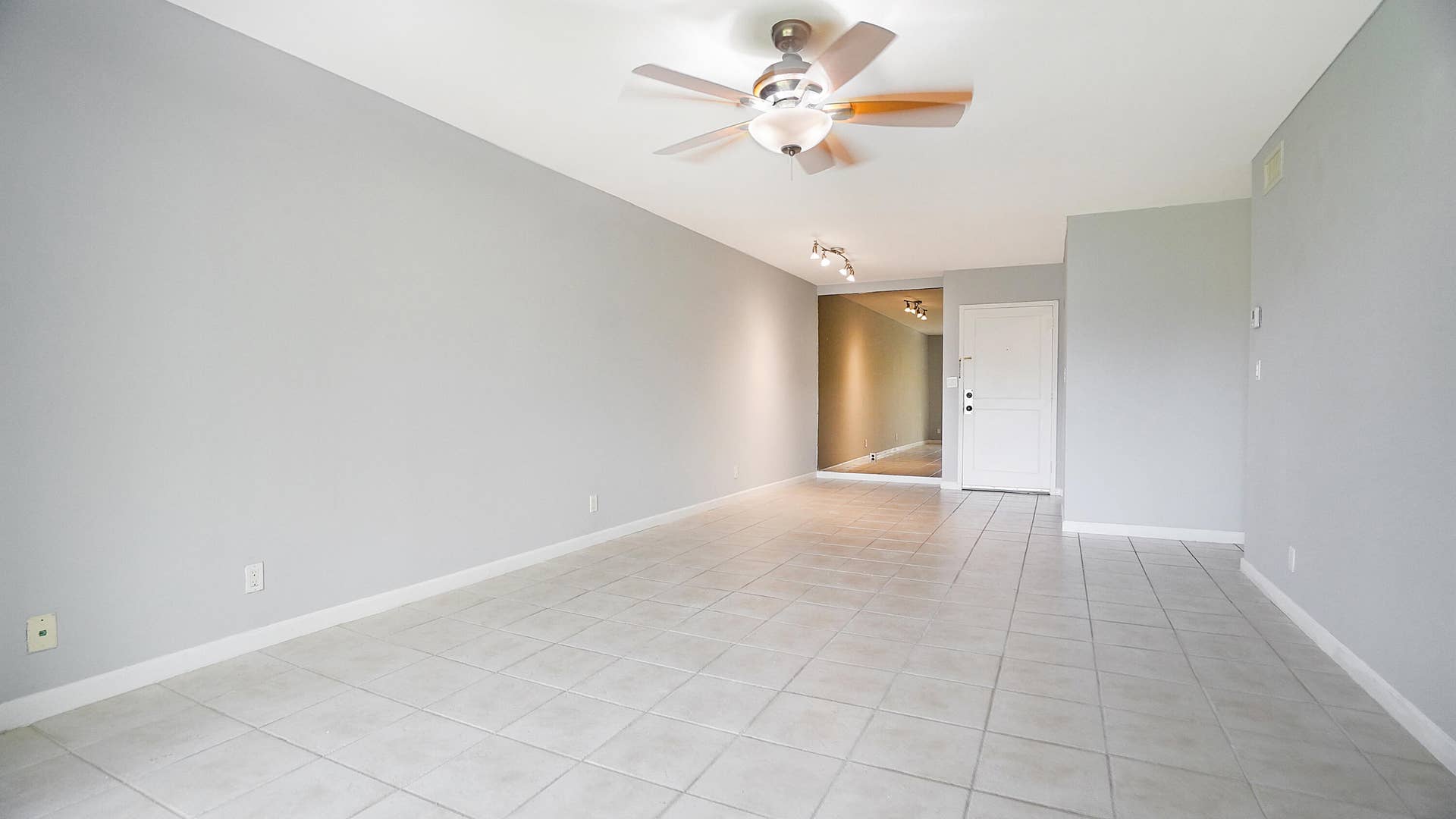 3125 Oakland Shores Drive, #B202, Oakland Park, FL 33309 DSC03144