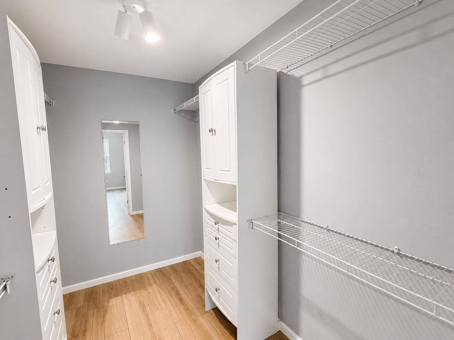 3125 Oakland Shores Drive, #B202, Oakland Park, FL 33309 primary bedroom closet