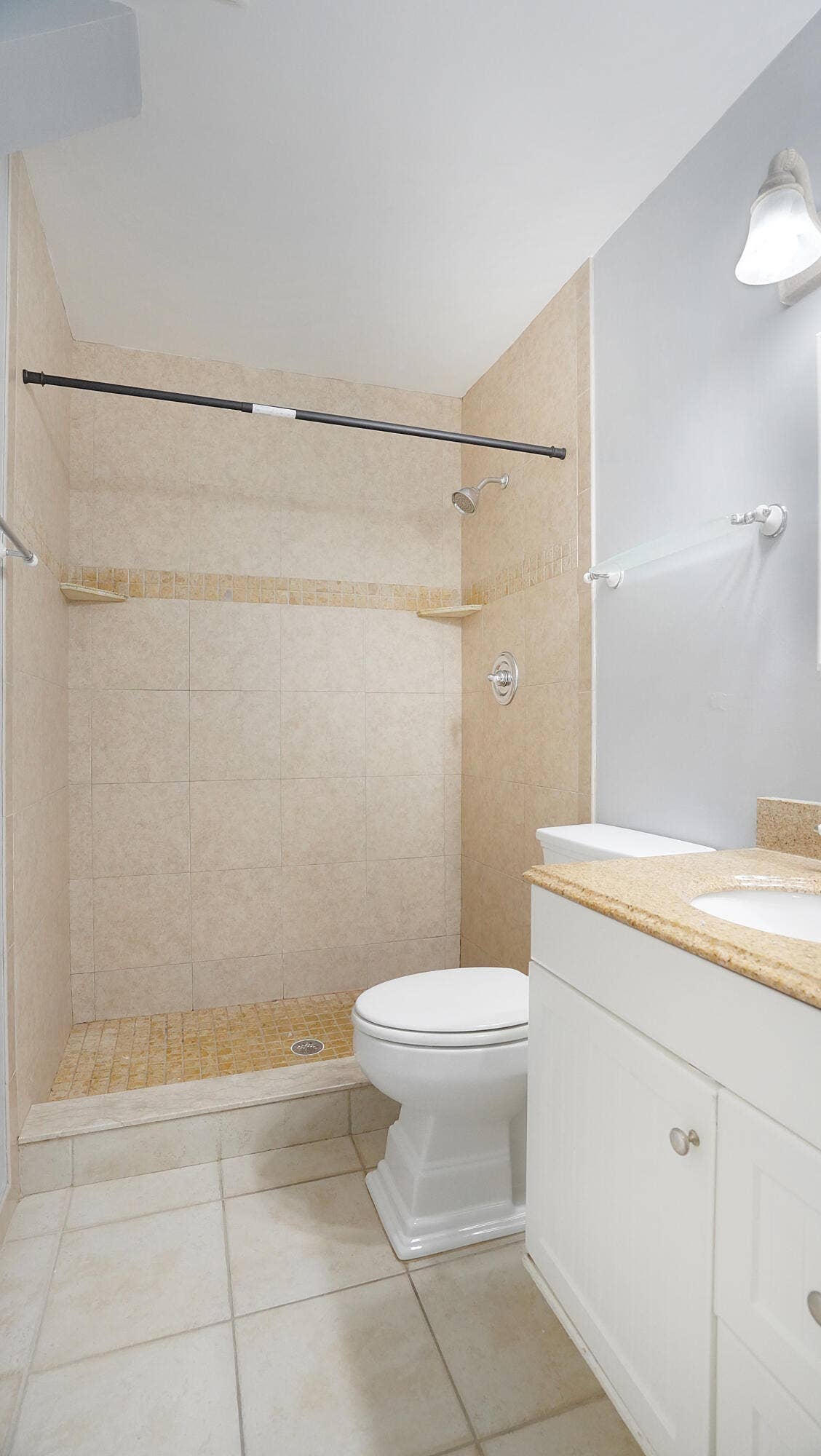 3125 Oakland Shores Drive, #B202, Oakland Park, FL 33309 DSC03168