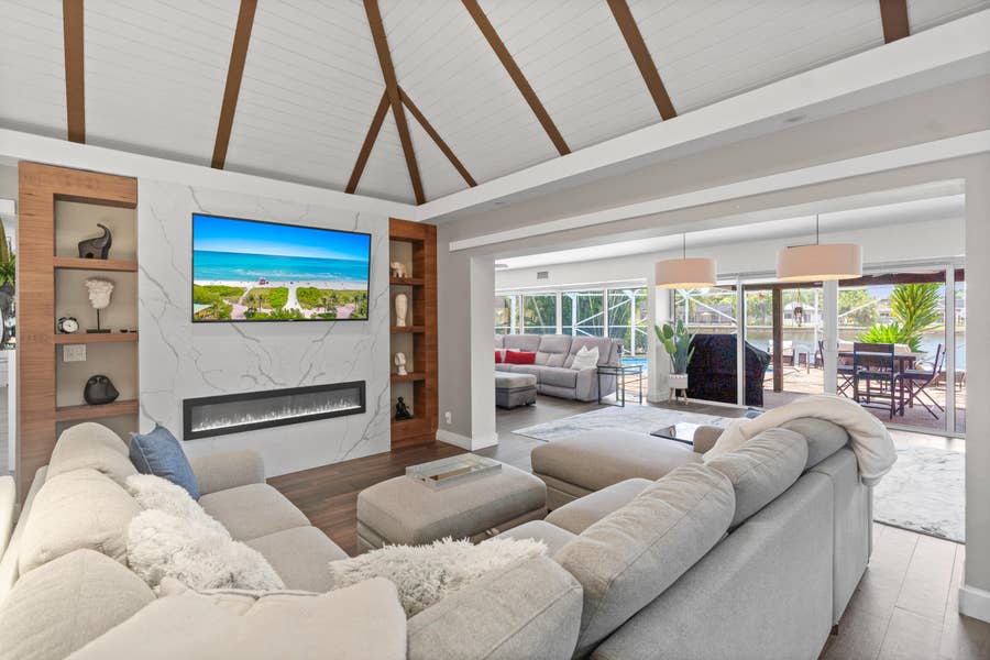 Property photo for 6106 Royal Poinciana Lane, Tamarac, FL