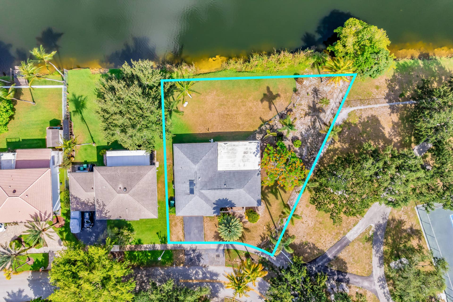 5523 SW 116TH Avenue, Cooper City, FL 33330 Outline