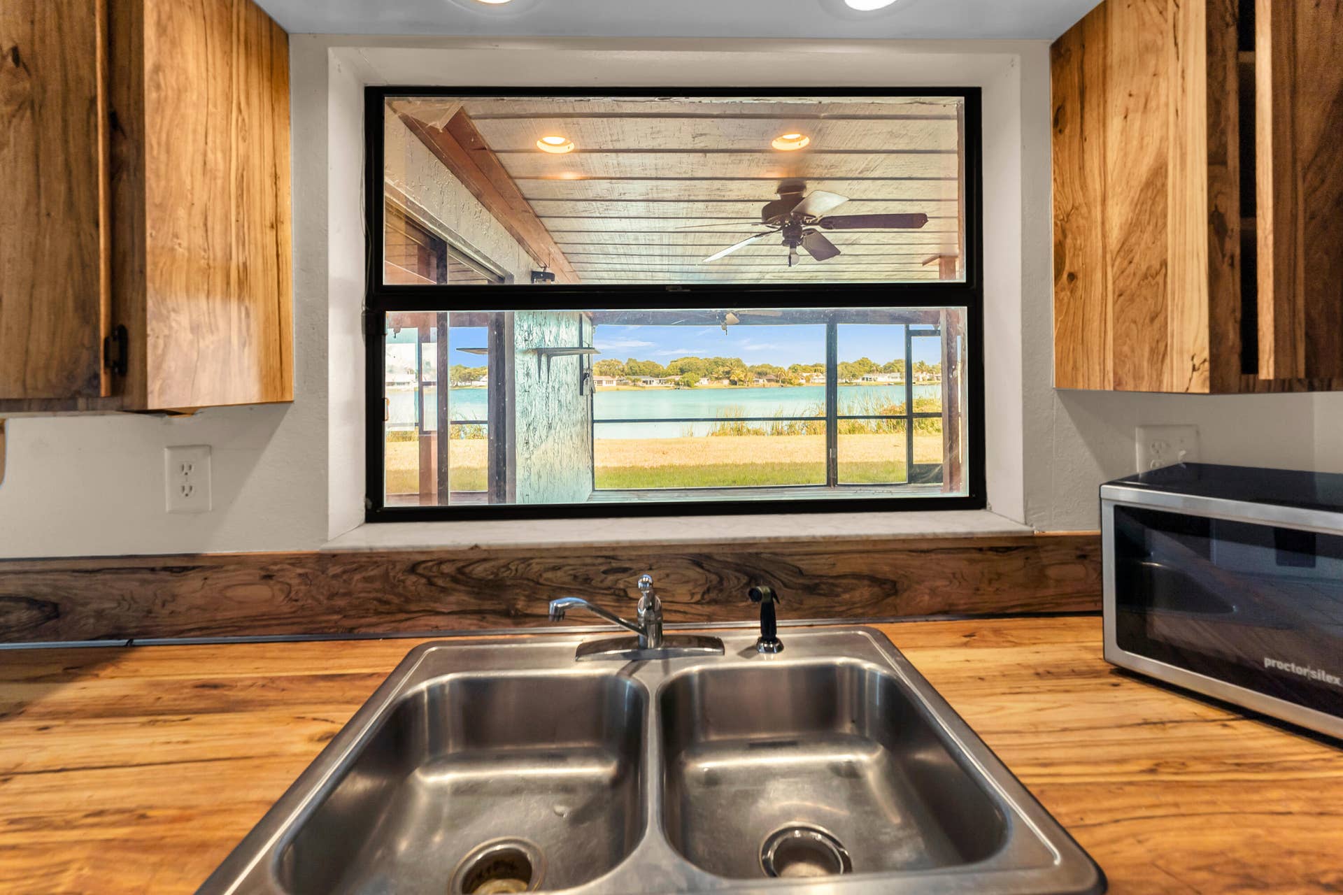 5523 SW 116TH Avenue, Cooper City, FL 33330 Kitchen